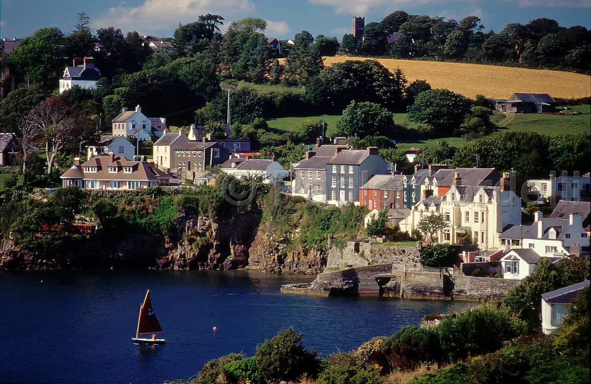 Kinsale, County Cork, Ireland
 (cod:Ireland 20)